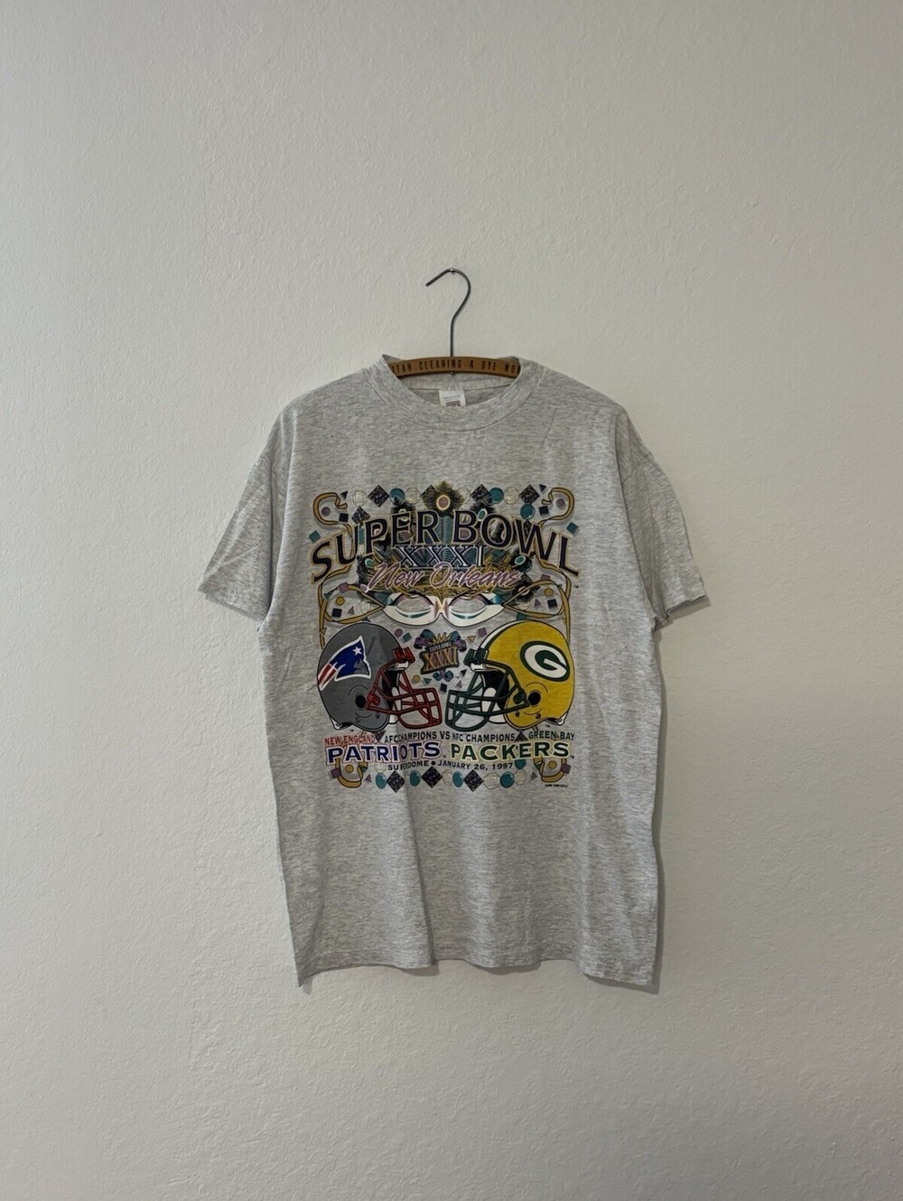 Logo 7 Super Bowl XXXI Vintage Packers vs Patriots T-Shirt Size L NFL Football